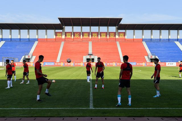 伯恩茅斯首战欧联主场以3-0获胜，连胜两场且保持零封